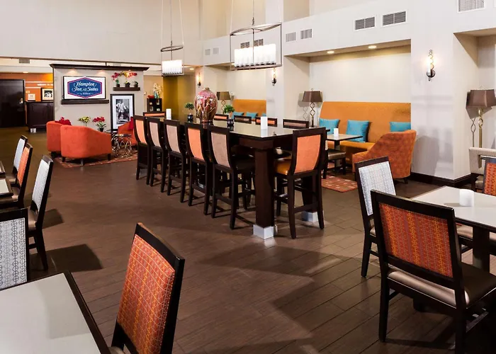Hampton Inn & Suites Las Vegas South